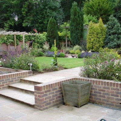 How to cope with... a sloping garden - ALDA Landscapes