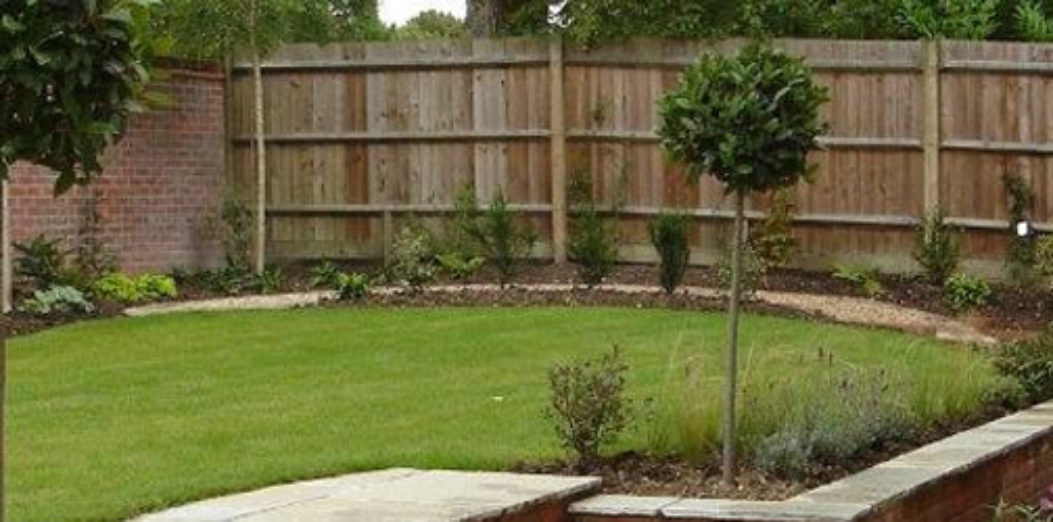 How to Cope with Wide Shallow Gardens - ALDA Landscapes